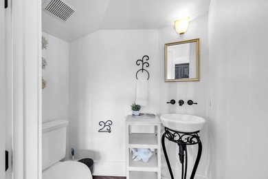 3586 Waverly offers a rare opportunity to own a highly versatile - photo 29