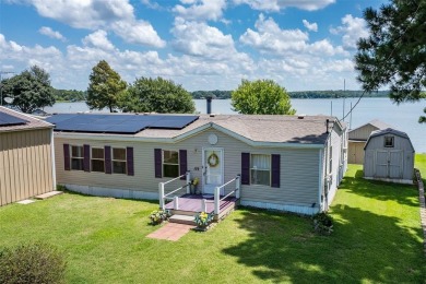 Lake Home For Sale in Malakoff, Texas