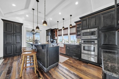3586 Waverly offers a rare opportunity to own a highly versatile - photo 36