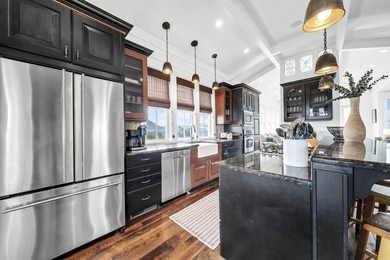 3586 Waverly offers a rare opportunity to own a highly versatile - photo 37