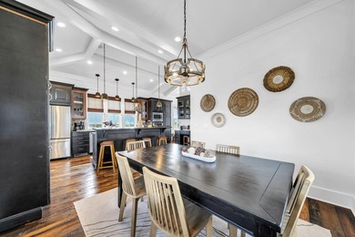 3586 Waverly offers a rare opportunity to own a highly versatile - photo 42