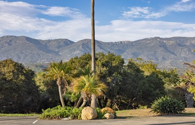 You've dreamed about it, you've earned it. Your own 9 hole par 3 - photo 42
