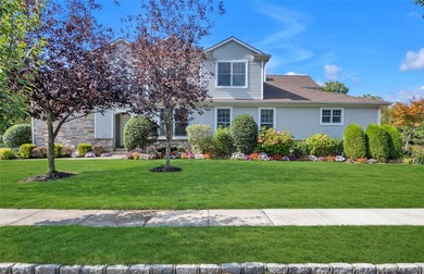 Experience effortless luxury and easy living in this - photo 1