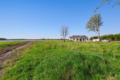 Lakefront Lot in Gated Luxury Community - photo 11