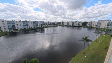 (private lake, pond, creek) Condo For Sale in Dania Florida