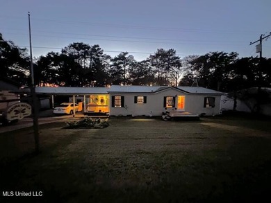 Lake Home For Sale in Ferriday, Louisiana
