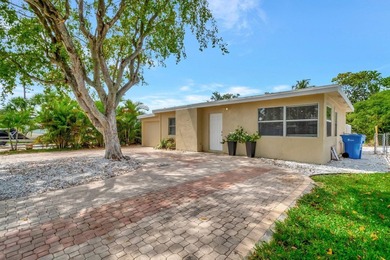 IMMEDIATE INCOME-PRODUCING GEM GENERATING $4,400/MONTH & JUST 1 - photo 5
