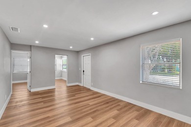 IMMEDIATE INCOME-PRODUCING GEM GENERATING $4,400/MONTH & JUST 1 - photo 10
