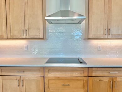 One or more photo(s) has been virtually staged. Move-in ready - photo 19
