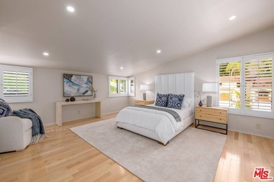 Set on more than half an acre behind the safe, secure, and - photo 21