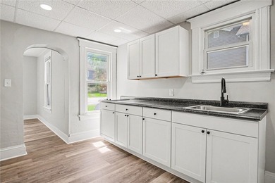 Turnkey investment opportunity or ideal owner-occupied duplex! - photo 23