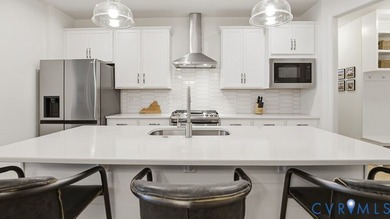 Discover easy living in this beautifully appointed Avalon plan