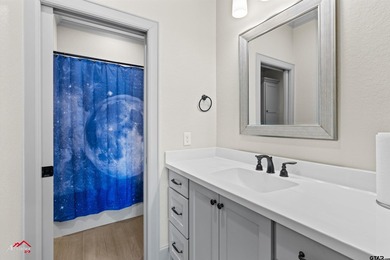 Experience luxury living at its finest in this stunning - photo 33