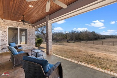 Experience luxury living at its finest in this stunning - photo 37