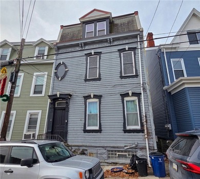 Allegheny River Townhome/Townhouse For Sale in Troy Hill Pennsylvania