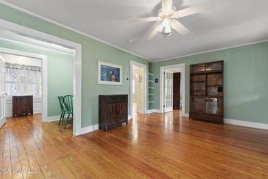 Adorable 1960's cottage in the heart of the Historic District of - photo 6