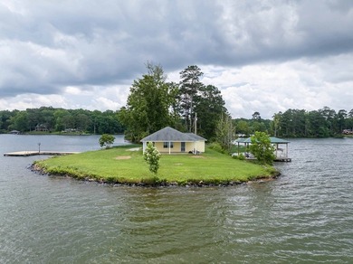 Rare opportunity on Lake Harding. Situated on a premier, deeded - photo 3
