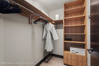 Thoughtfully designed, with sophisticated finishes - photo 15