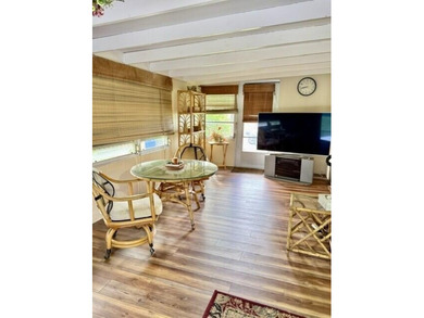 Welcome to this charming three-bedroom, two-bathroom mobile home - photo 16
