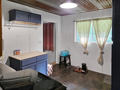 Beautiful 4BR/3BA brick home with over 2,100 sq ft in the - photo 21