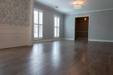 Price Adjustment! Welcome to this thoughtfully renovated - photo 4