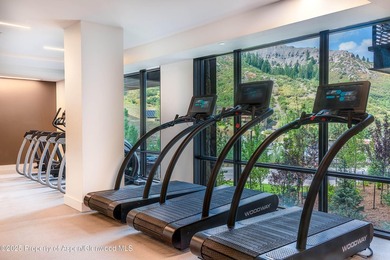 Thoughtfully designed, with sophisticated finishes - photo 31