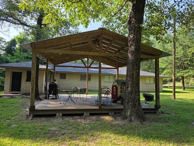 Beautiful 4BR/3BA brick home with over 2,100 sq ft in the - photo 32