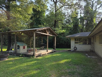 Beautiful 4BR/3BA brick home with over 2,100 sq ft in the - photo 34