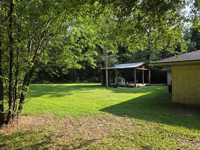 Beautiful 4BR/3BA brick home with over 2,100 sq ft in the - photo 35