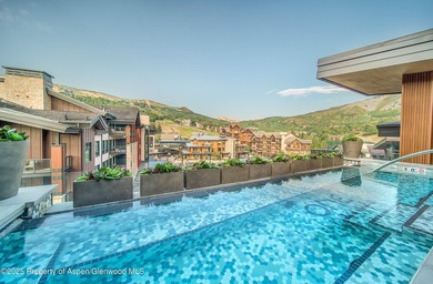 Thoughtfully designed, with sophisticated finishes - photo 36