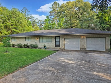 Beautiful 4BR/3BA brick home with over 2,100 sq ft in the - photo 36