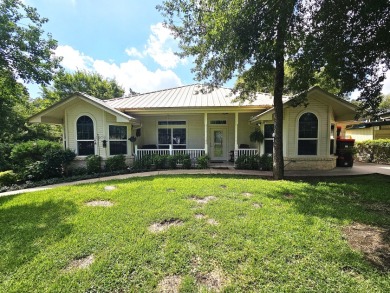 Vacation Rentals Allowed! Waterfront home & guest cottage! - photo 5