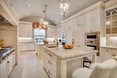 Truly one-of-a-kind estate home on over 1.2 acres, the largest - photo 8