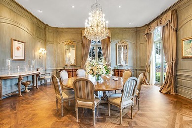 Truly one-of-a-kind estate home on over 1.2 acres, the largest - photo 9