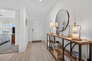 Welcome to 51 Silverthorn Street in Freeport -- a stylish and - photo 13