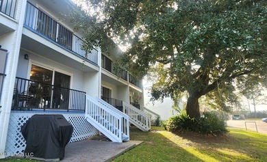 Waterfront condo with stunning bayou views!! Discover relaxed - photo 3