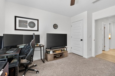 Welcome to 51 Silverthorn Street in Freeport -- a stylish and - photo 27
