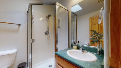 Live/Work opportunity in a beautiful North Valley setting