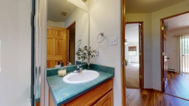 Live/Work opportunity in a beautiful North Valley setting