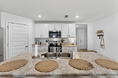Welcome to 51 Silverthorn Street in Freeport -- a stylish and - photo 33