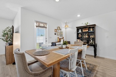 Welcome to 51 Silverthorn Street in Freeport -- a stylish and - photo 36