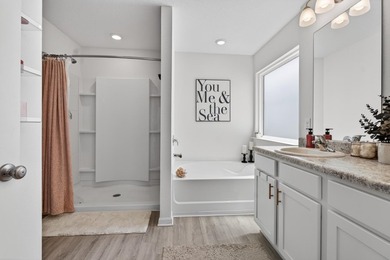 Welcome to 51 Silverthorn Street in Freeport -- a stylish and - photo 48