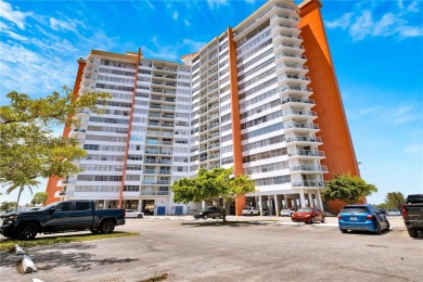 (private lake, pond, creek) Condo For Sale in Miami Florida