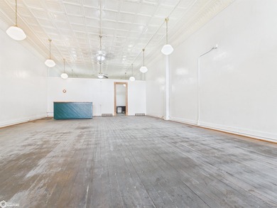 Historic Downtown Victorian - Endless Commercial &amp; Residential