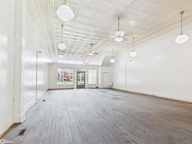 Historic Downtown Victorian - Endless Commercial &amp; Residential