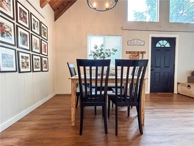 Welcome home to this cute and cozy 2-bedroom, 1-bath property - photo 6