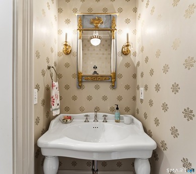 SOUTHPORT VILLAGE ITALIANATE VICTORIAN - The Legrand Sherwood | - photo 20