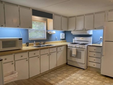 This charming single family home located at 69 Circle T Rd in - photo 4