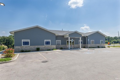 Excellent high-traffic/high-visibility corner location with