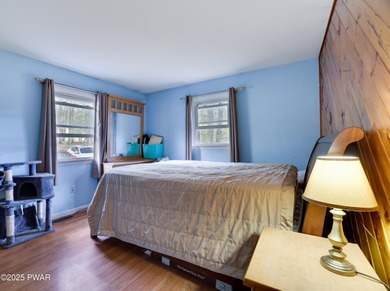 Welcome to this warm and well-cared-for 4-bedroom, 2-bath home - photo 14